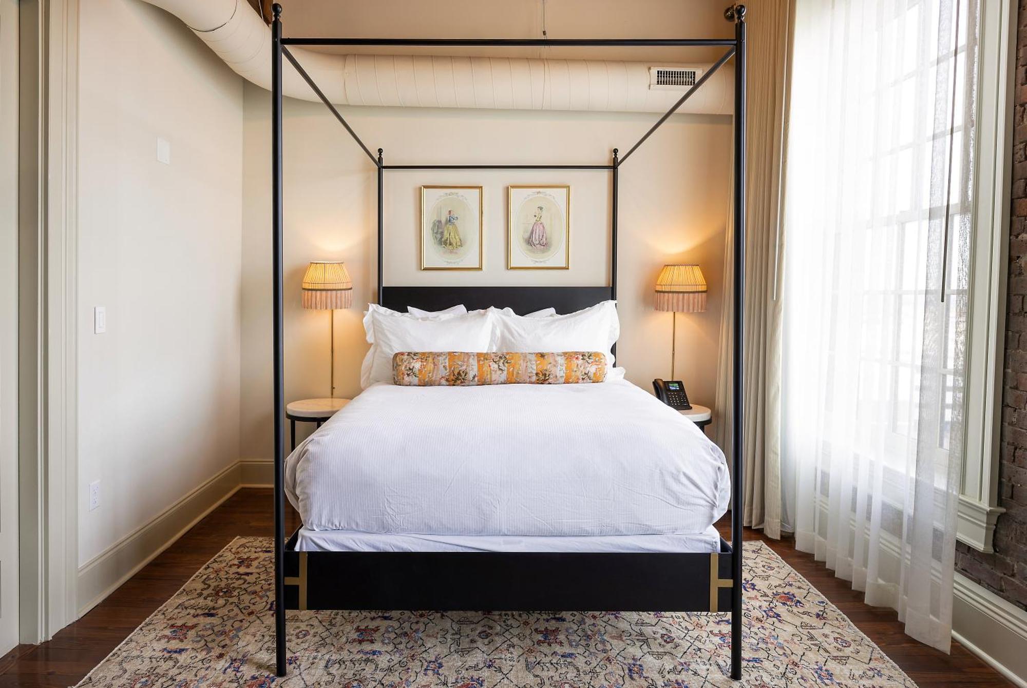 Hotel Cleo, Knoxville Downtown, A Tribute Portfolio Hotel 外观 照片